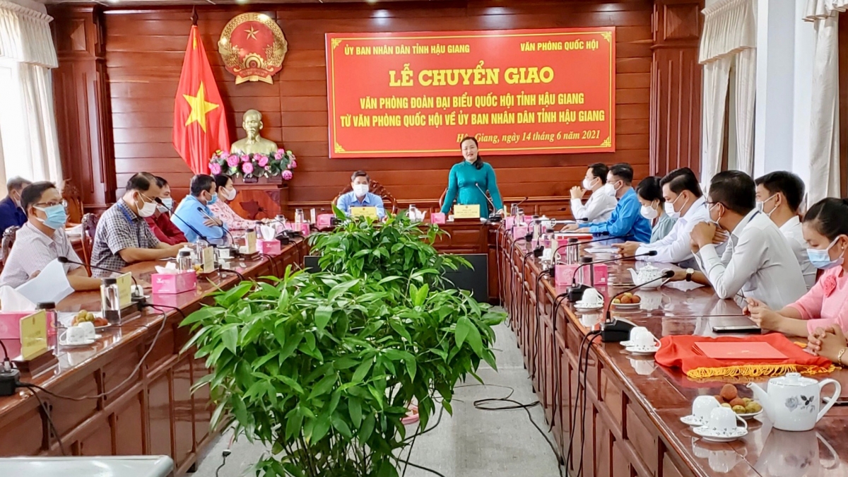 Hậu Giang: Chuyển giao Văn phòng Đoàn ĐBQH tỉnh về UBND tỉnh